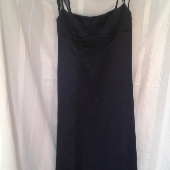 GRAD/PROM FORMAL DRESS NEW - Picture 2 of 6